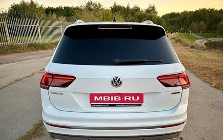 Volkswagen Tiguan II, 2018 год, 3 245 000 рублей, 9 фотография