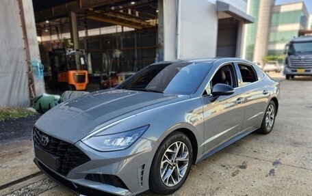 Hyundai Sonata VIII, 2021 год, 2 250 000 рублей, 2 фотография
