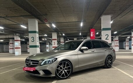 Mercedes-Benz C-Класс, 2018 год, 2 450 000 рублей, 2 фотография
