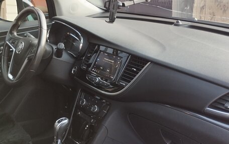 Buick Encore I, 2021 год, 1 490 000 рублей, 10 фотография