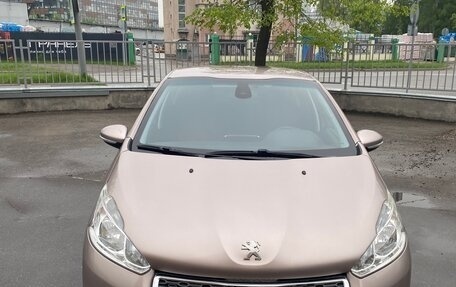 Peugeot 208 II, 2013 год, 490 000 рублей, 2 фотография