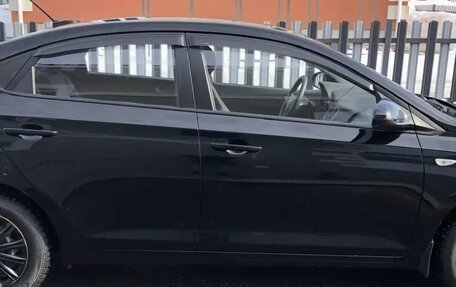 Hyundai Solaris II рестайлинг, 2017 год, 1 150 000 рублей, 5 фотография