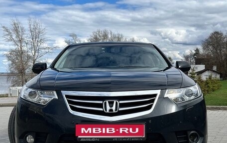 Honda Accord VIII рестайлинг, 2012 год, 1 350 000 рублей, 3 фотография