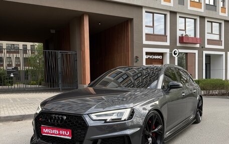 Audi RS 4, 2019 год, 7 800 000 рублей, 1 фотография
