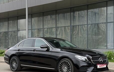 Mercedes-Benz E-Класс, 2018 год, 3 300 000 рублей, 1 фотография