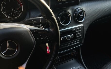 Mercedes-Benz A-Класс, 2015 год, 1 450 000 рублей, 13 фотография