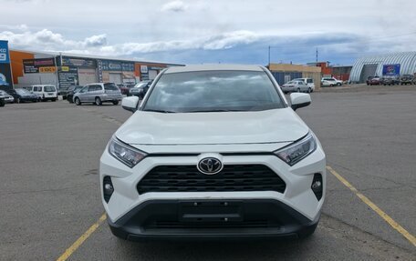 Toyota RAV4, 2020 год, 3 250 000 рублей, 2 фотография