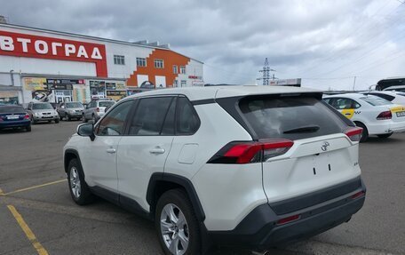 Toyota RAV4, 2020 год, 3 250 000 рублей, 7 фотография