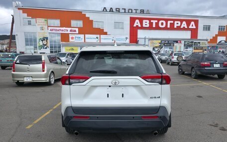 Toyota RAV4, 2020 год, 3 250 000 рублей, 6 фотография