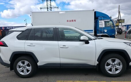 Toyota RAV4, 2020 год, 3 250 000 рублей, 4 фотография