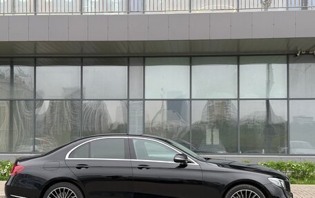 Mercedes-Benz E-Класс, 2018 год, 3 300 000 рублей, 2 фотография