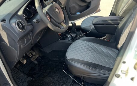 Renault Sandero II рестайлинг, 2014 год, 1 050 000 рублей, 16 фотография