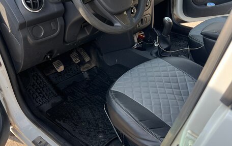 Renault Sandero II рестайлинг, 2014 год, 1 050 000 рублей, 17 фотография