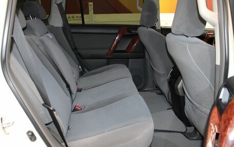Toyota Land Cruiser Prado 150 рестайлинг 2, 2013 год, 3 357 000 рублей, 12 фотография