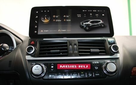 Toyota Land Cruiser Prado 150 рестайлинг 2, 2013 год, 3 357 000 рублей, 21 фотография
