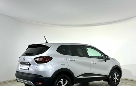 Renault Kaptur I рестайлинг, 2022 год, 1 900 000 рублей, 4 фотография