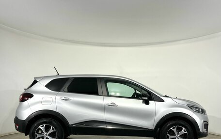 Renault Kaptur I рестайлинг, 2022 год, 1 900 000 рублей, 5 фотография
