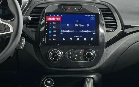 Renault Kaptur I рестайлинг, 2022 год, 1 900 000 рублей, 11 фотография