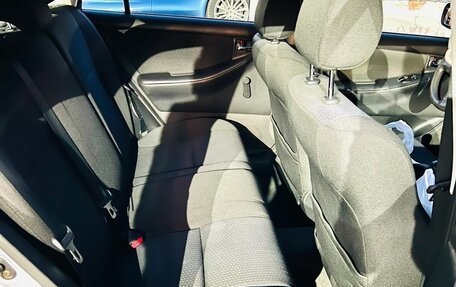 Toyota Corolla, 2005 год, 750 000 рублей, 15 фотография