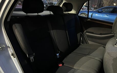 Toyota Corolla, 2005 год, 750 000 рублей, 16 фотография
