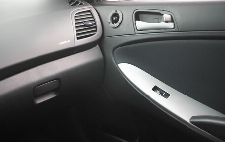 Hyundai Solaris II рестайлинг, 2016 год, 770 000 рублей, 16 фотография