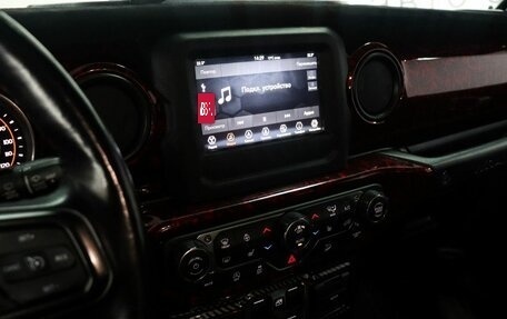 Jeep Wrangler, 2020 год, 4 499 000 рублей, 13 фотография