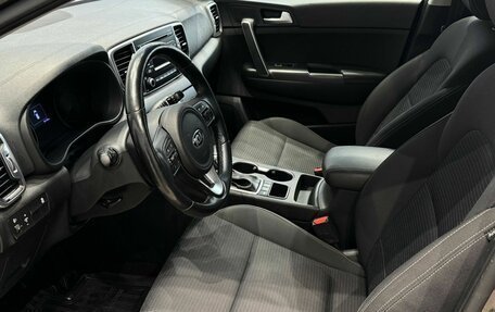 KIA Sportage IV рестайлинг, 2017 год, 2 199 000 рублей, 16 фотография