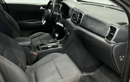 KIA Sportage IV рестайлинг, 2017 год, 2 199 000 рублей, 25 фотография