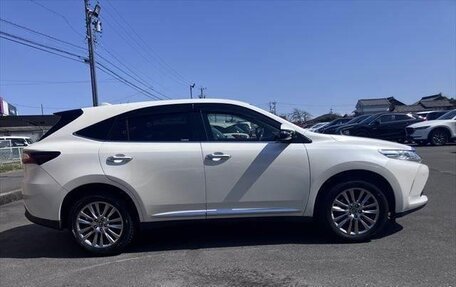 Toyota Harrier, 2017 год, 2 175 005 рублей, 4 фотография