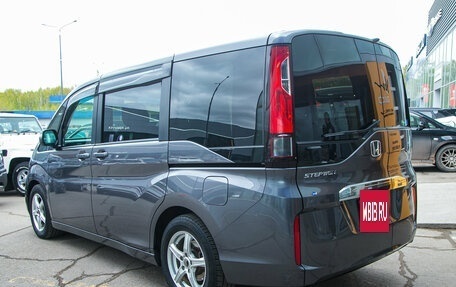 Honda Stepwgn IV, 2016 год, 1 559 000 рублей, 8 фотография