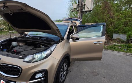 KIA Sportage IV рестайлинг, 2018 год, 2 100 000 рублей, 4 фотография