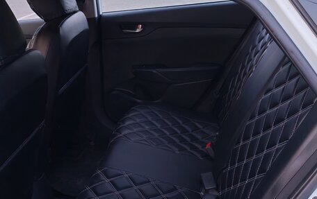 Hyundai Solaris II рестайлинг, 2018 год, 1 289 000 рублей, 8 фотография