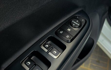 KIA Rio IV, 2017 год, 1 080 000 рублей, 19 фотография