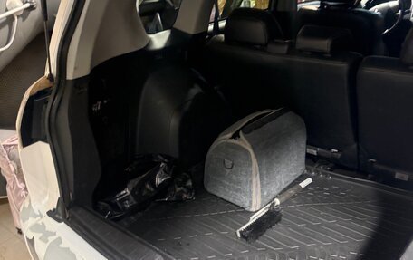 Mitsubishi Outlander III рестайлинг 3, 2012 год, 1 600 000 рублей, 13 фотография