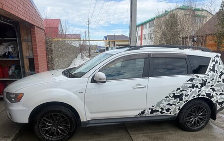 Mitsubishi Outlander III рестайлинг 3, 2012 год, 1 600 000 рублей, 3 фотография