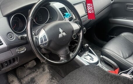 Mitsubishi Outlander III рестайлинг 3, 2012 год, 1 600 000 рублей, 7 фотография