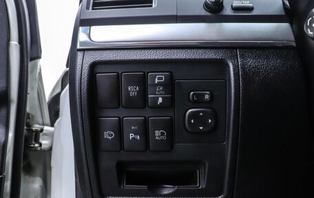 Toyota Land Cruiser 200, 2019 год, 7 950 000 рублей, 12 фотография