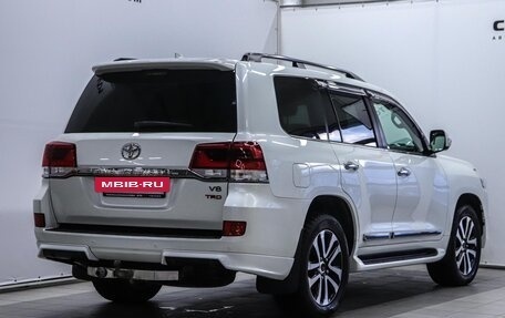Toyota Land Cruiser 200, 2019 год, 7 950 000 рублей, 3 фотография