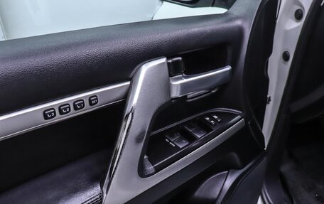Toyota Land Cruiser 200, 2019 год, 7 950 000 рублей, 8 фотография