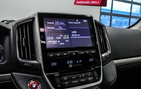 Toyota Land Cruiser 200, 2019 год, 7 950 000 рублей, 20 фотография
