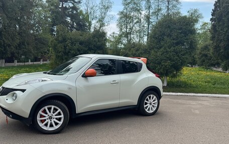 Nissan Juke II, 2011 год, 865 000 рублей, 3 фотография