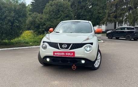 Nissan Juke II, 2011 год, 865 000 рублей, 2 фотография