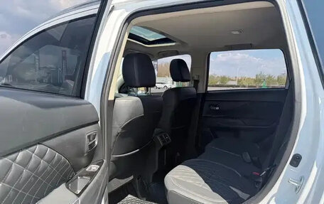 Mitsubishi Outlander III рестайлинг 3, 2022 год, 1 879 099 рублей, 15 фотография
