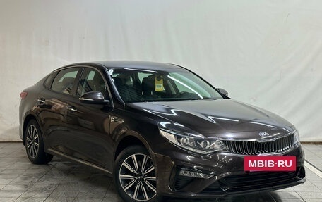 KIA Optima IV, 2018 год, 1 930 000 рублей, 2 фотография