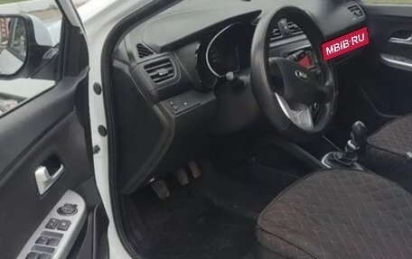 KIA Rio III рестайлинг, 2013 год, 1 020 000 рублей, 7 фотография