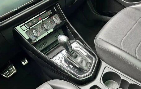 Volkswagen Jetta VII, 2022 год, 1 740 000 рублей, 7 фотография