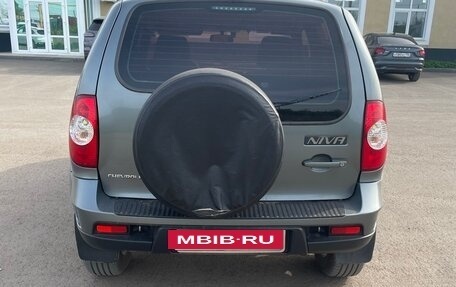 Chevrolet Niva I рестайлинг, 2017 год, 580 000 рублей, 3 фотография