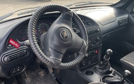 Chevrolet Niva I рестайлинг, 2017 год, 580 000 рублей, 5 фотография