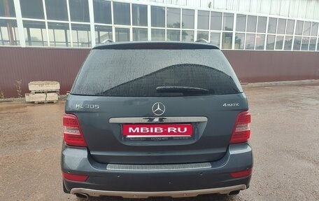 Mercedes-Benz M-Класс, 2010 год, 1 500 000 рублей, 3 фотография