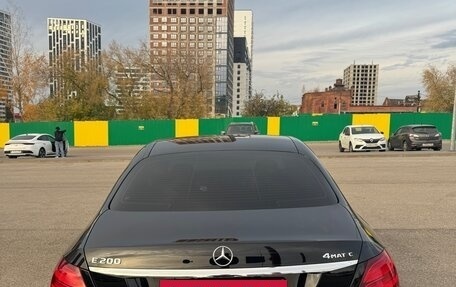 Mercedes-Benz E-Класс, 2018 год, 2 990 000 рублей, 2 фотография